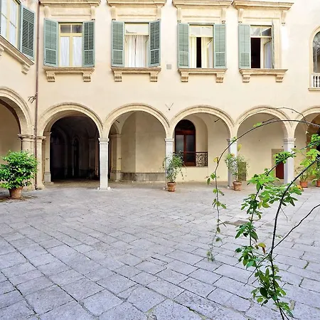 Palazzo Mazzarino شقة *